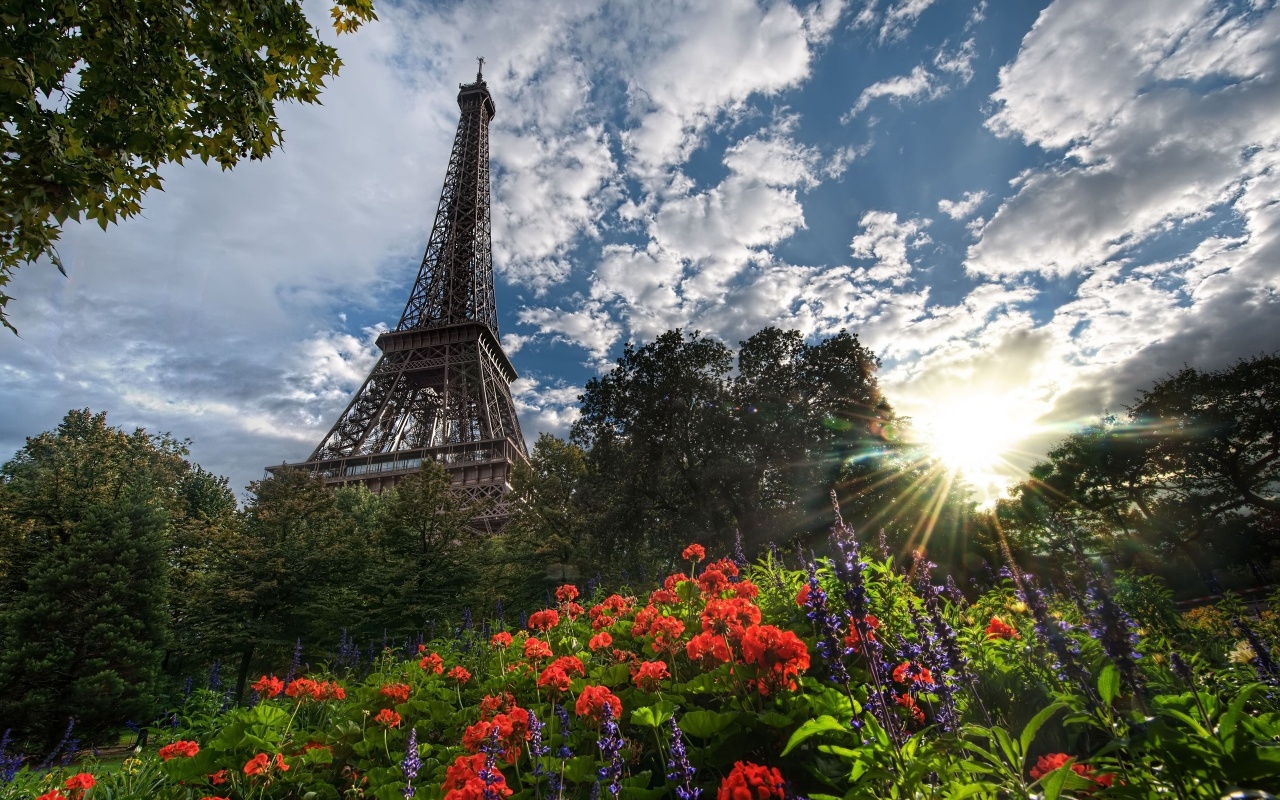 Eiffel Tower Sky Backgrounds