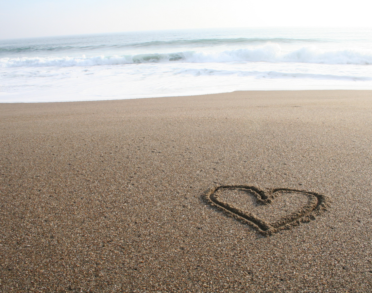 Heart by the Ocean Backgrounds